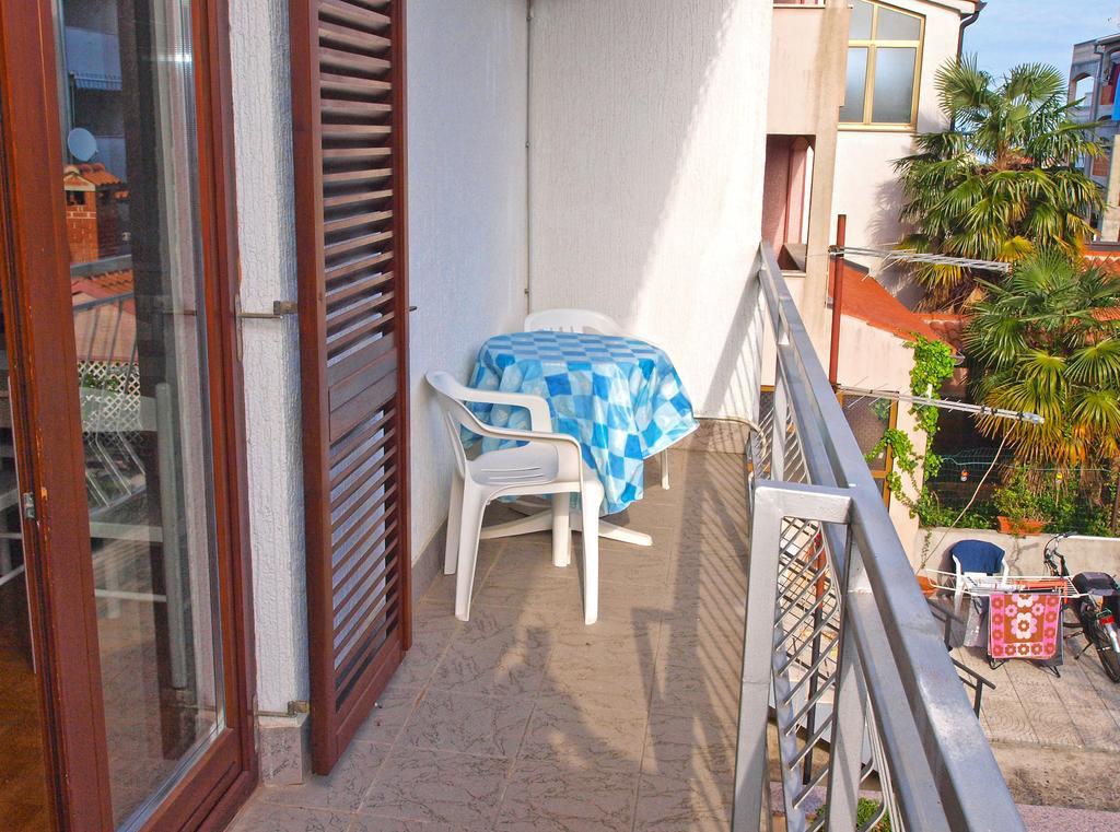 Apartments Dubravka 1315 Vrsar Exterior photo