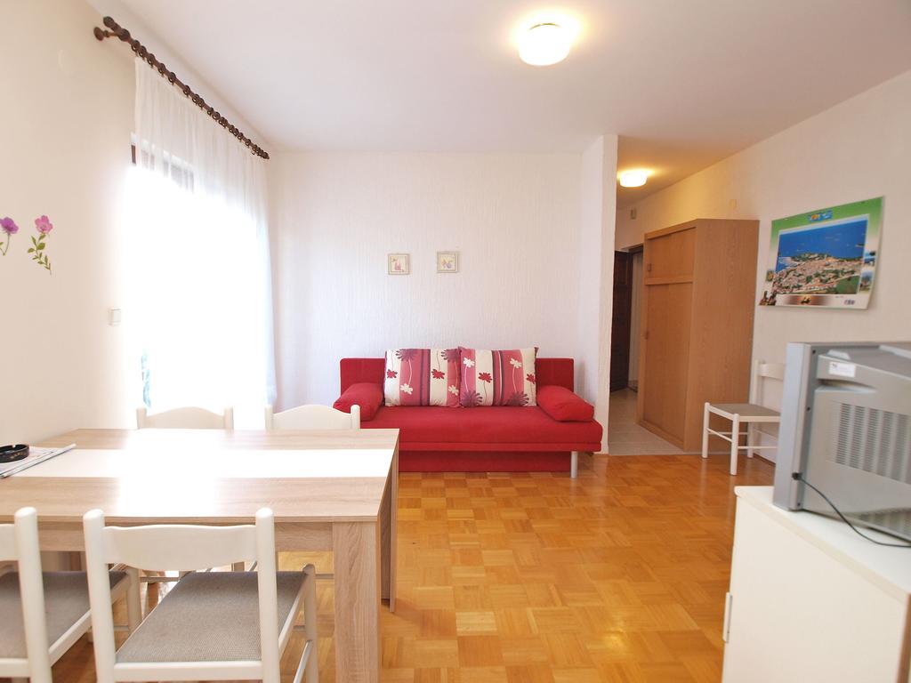 Apartments Dubravka 1315 Vrsar Exterior photo