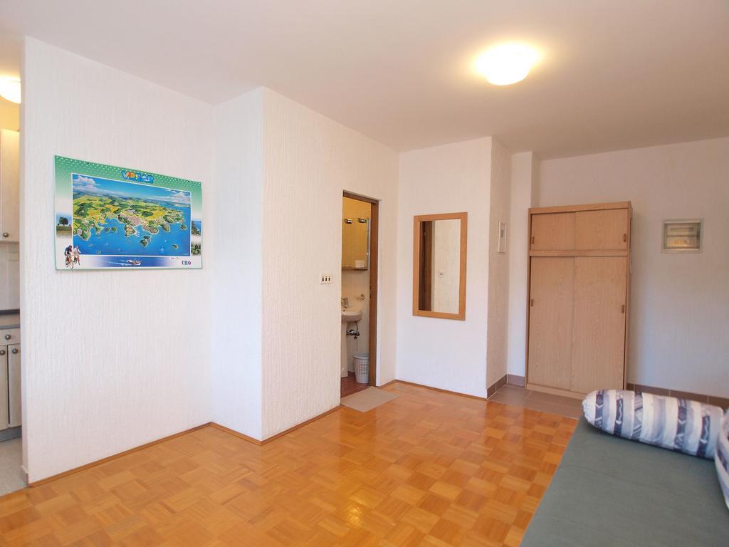 Apartments Dubravka 1315 Vrsar Exterior photo